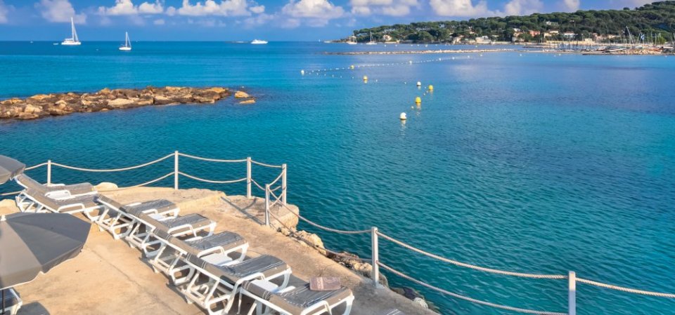 Charming beaches in Antibes