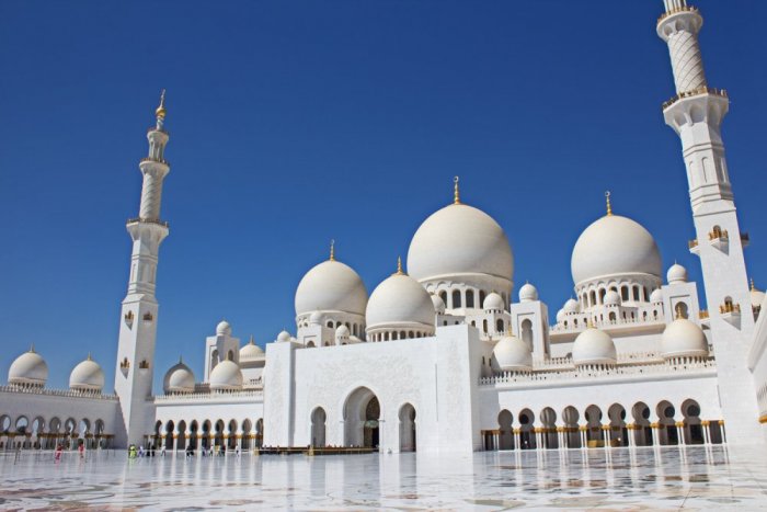 The Sheikh Zayed Bin Sultan Al Nahyan Mosque, known as the Sheikh Zayed Mosque or the Grand Mosque, is a prominent Islamic monument and center for Islamic science