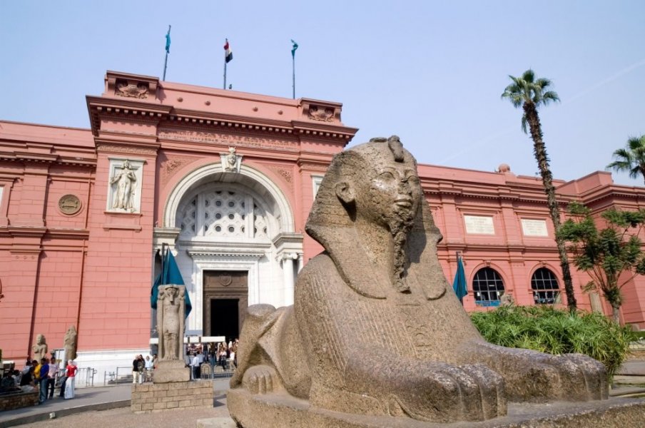 The Egyptian Museum is one of the greatest museums in the world and is a real treasure for those interested in the Pharaonic civilization