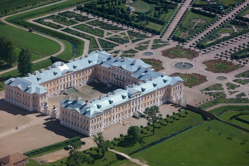 Rondal Palace