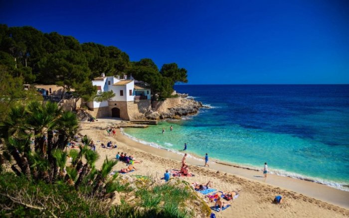 Majorca is the largest island of the Balearic Islands