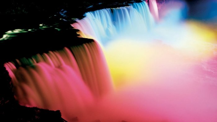 The Niagara Falls area is one of our favorite honeymoon vacation destinations