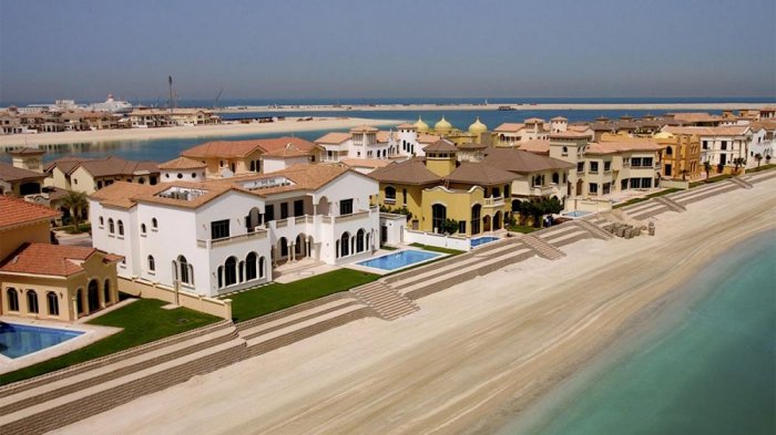 Villas on the Palm Jumeirah island