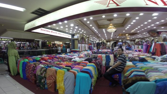 The town of Baru Bazaar in Bandung is a true example of the Indonesian market