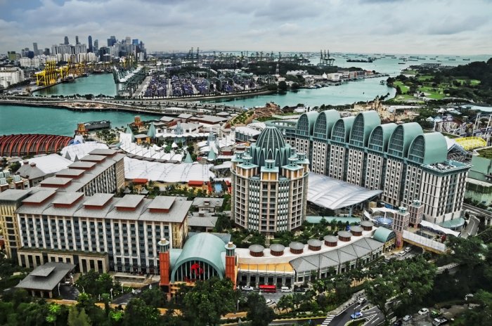 Resorts World Singapore Resort on Sentosa Island will not only enjoy great accommodations and amazing leisure and service facilities