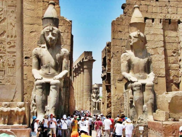 Temples, museums, monuments and historical buildings in Egypt