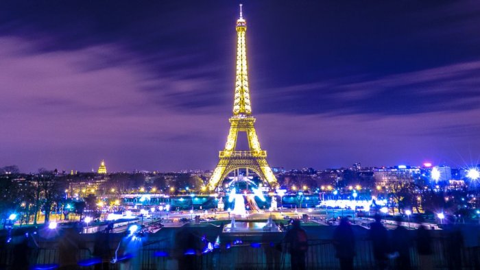 A scene from Paris at night.