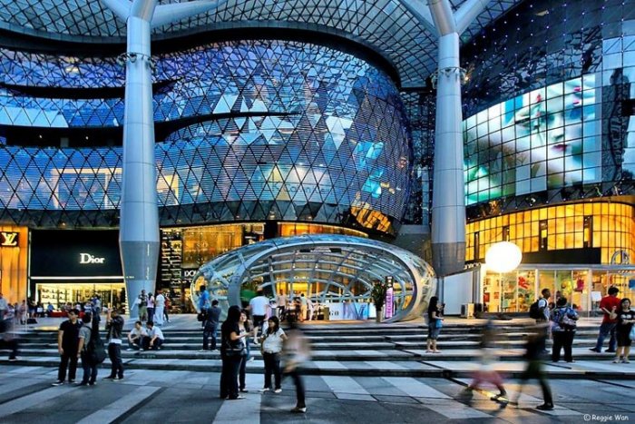 1581271822 701 Top 10 tourist malls around the world - Top 10 tourist malls around the world