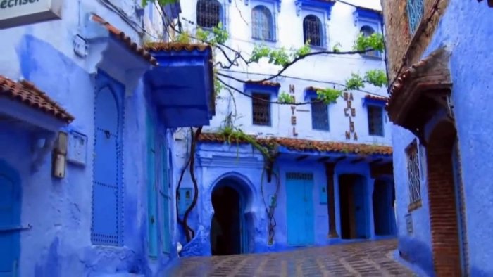 Chefchaouen and its blue houses 