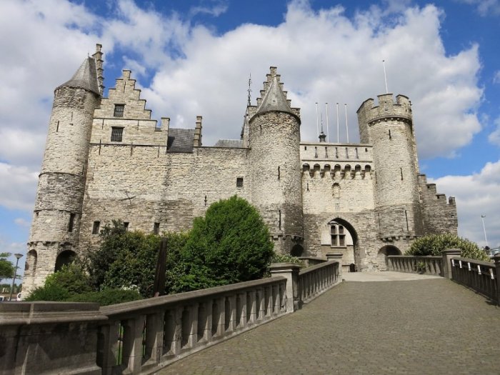 Historic landmarks in Antwerp