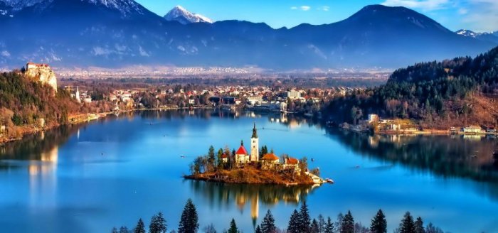 The island is in the middle of Bled