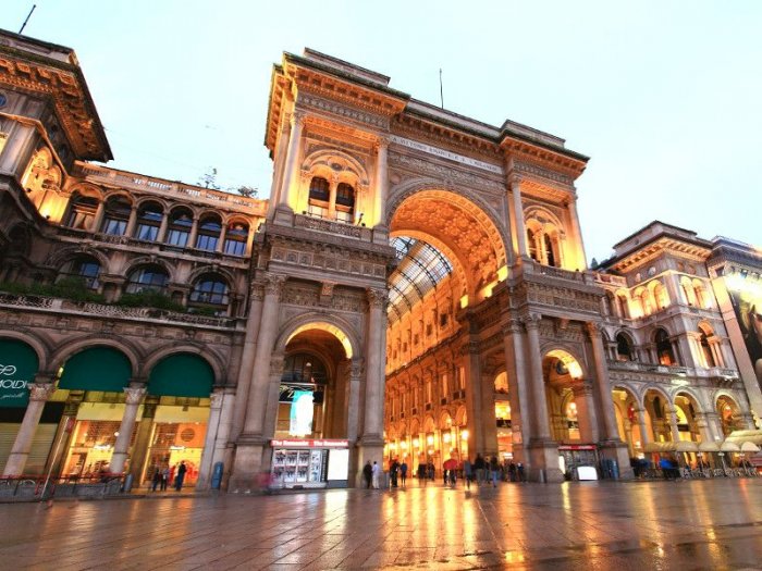 The Galleria Vittorio Emanuele is full of luxury shopping opportunities