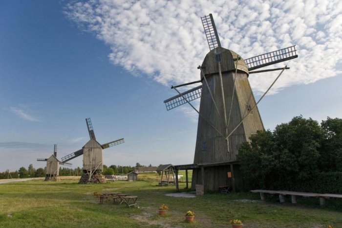 Windmills in Sarima
