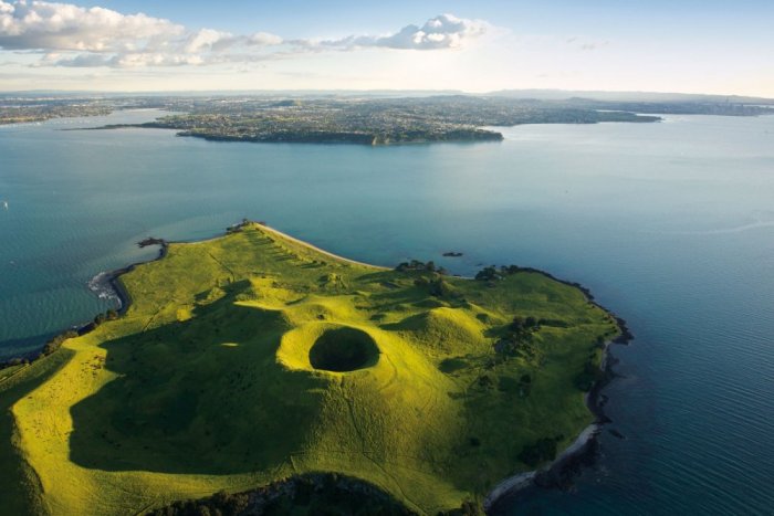 The dormant volcanoes of Auckland National Park