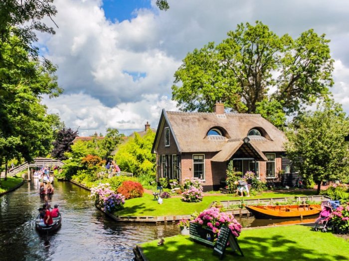 Charming vacation in Giethoorn