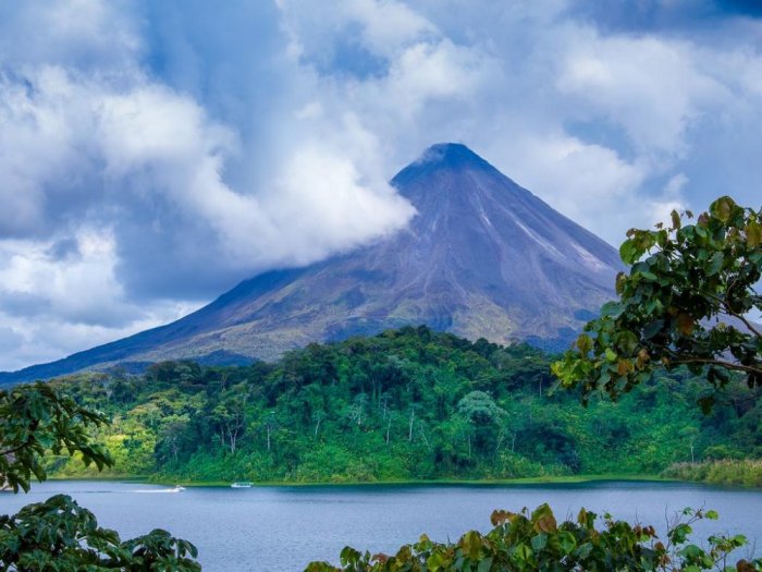 Arenal Volcano is one of the most beautiful and famous natural areas in Costa Rica