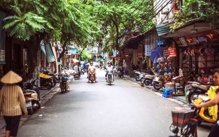 The markets in Hanoi.