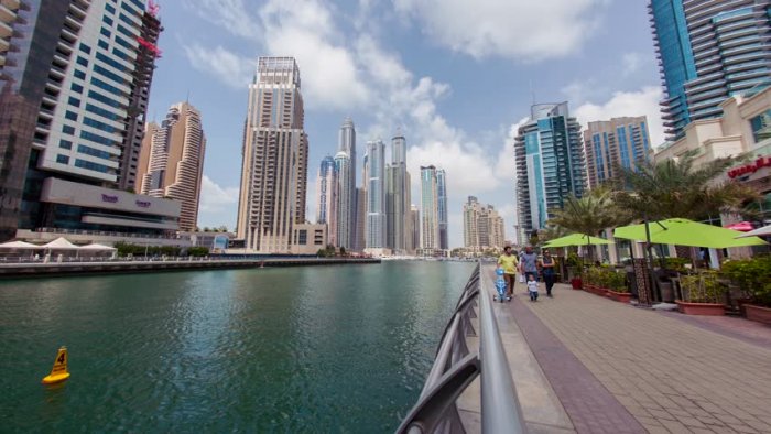 Dubai Marina Promenade Walk