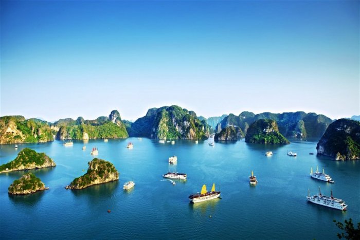 The magic of relaxation in Halong Bay