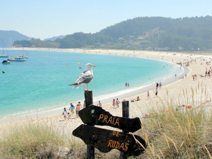 Praia De Rodas beach