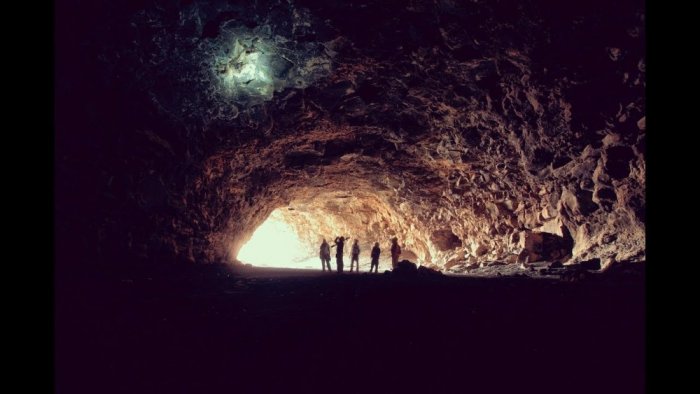 Umm Jarsan Cave
