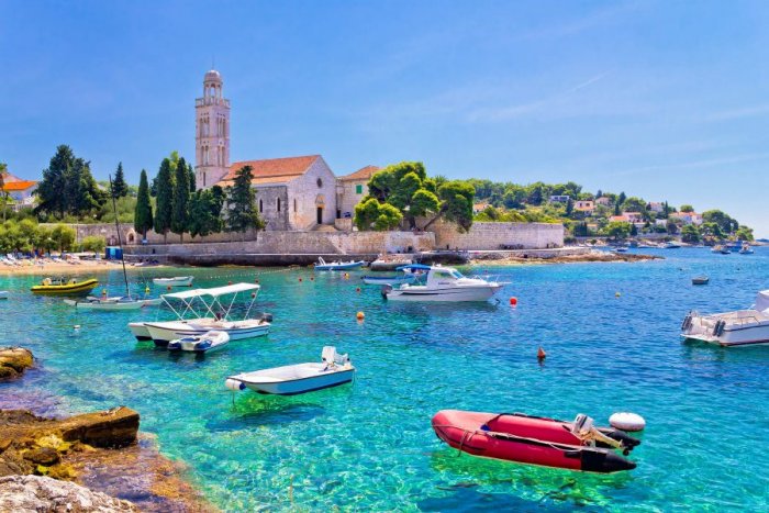 1581278122 588 The most beautiful islands of tourism in Croatia - The most beautiful islands of tourism in Croatia
