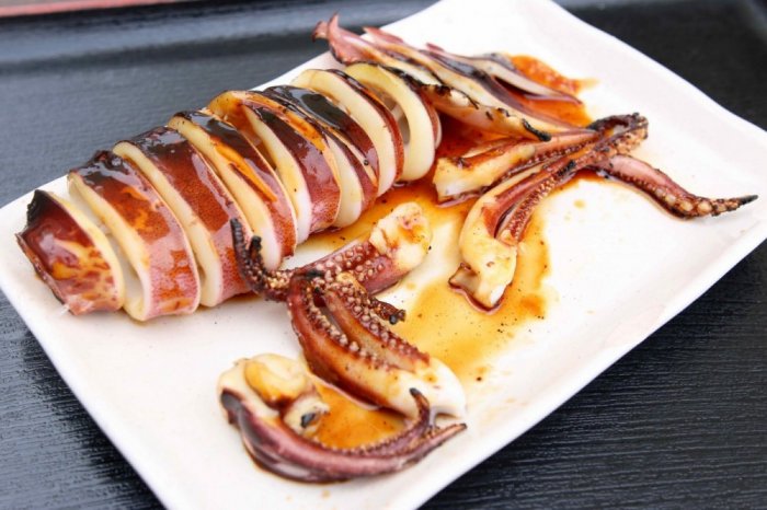 Ikiyaki or roast squid is one of the popular Japanese local foods