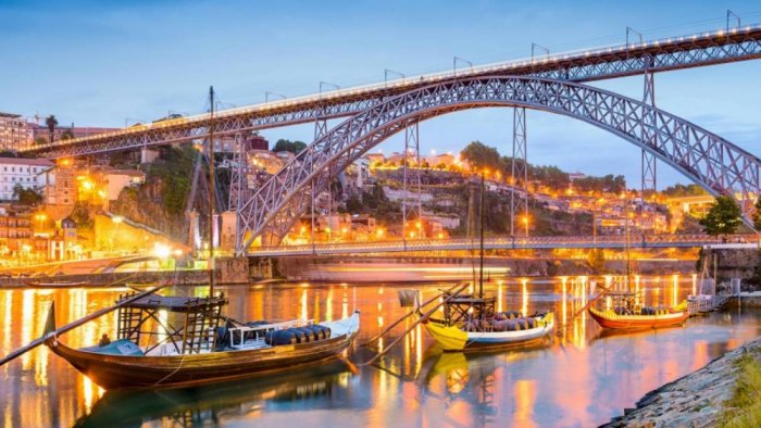     Enjoyable excursions on the Rio Douro River