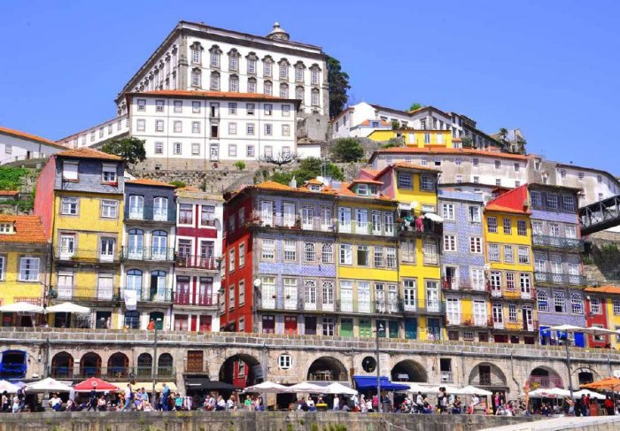 The pleasure of tourism in Porto, Spain