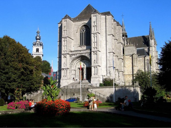 Church of Saint Woodrow Collégiale Sainte-Waudru de Mons 