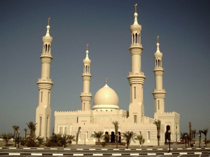     Sheikh Zayed Mosque, Ajman