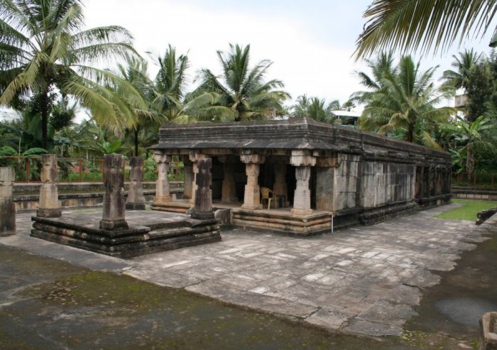 Jain temple is now almost ruined and ruins of what it was in the distant past
