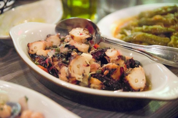 Taverna Kyclades, the Greek Restaurant, has been chosen as one of the best restaurants in Queens