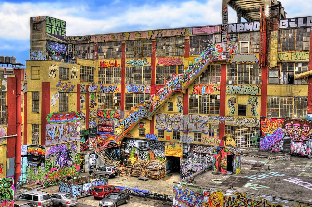 Modern art lovers can visit the 5 Pointz Center for the Arts to see the artwork
