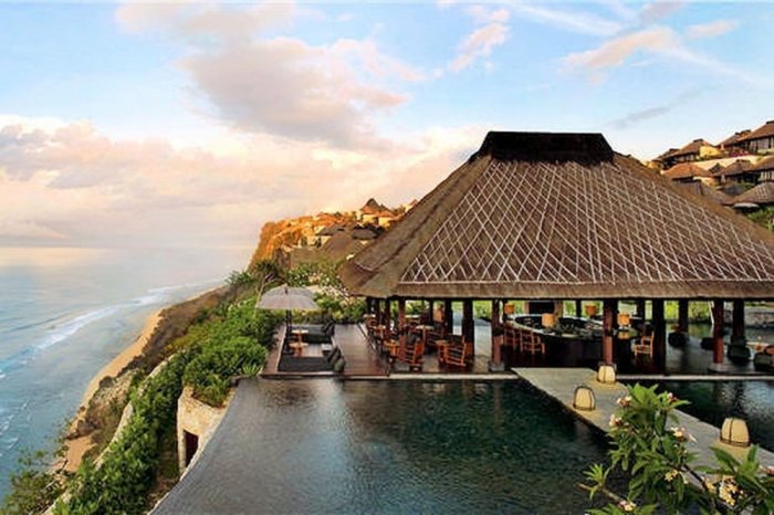 A luxurious month trip to the luxury resort of Bulgari in Bali