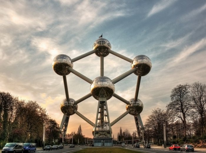 A famous Atomium teacher in Brussels