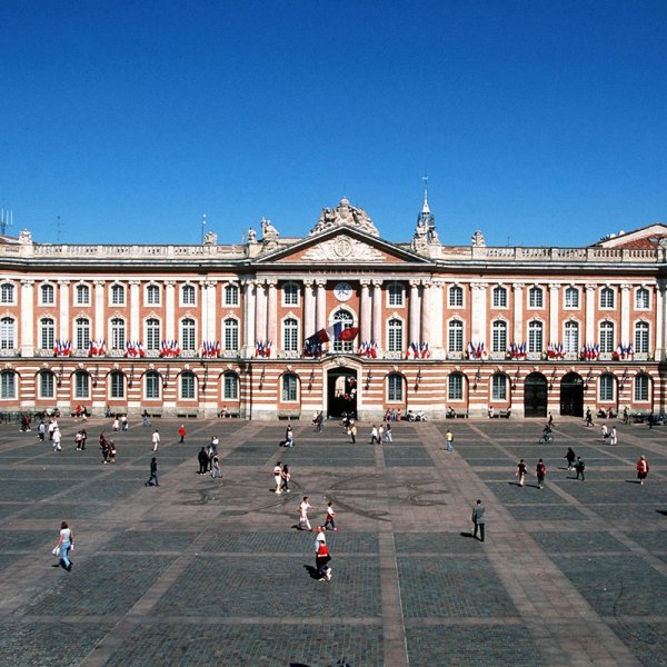 Toulouse Town Square is one of the best places you can visit in the city to get a closer look at the nature of life inside Toulouse