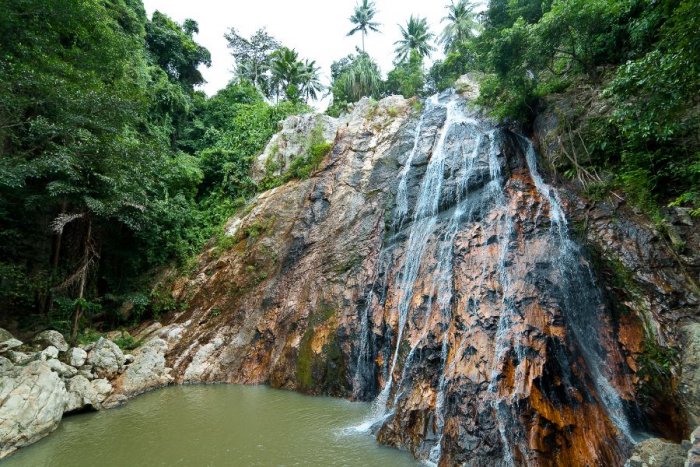 Na Mueang Waterfall