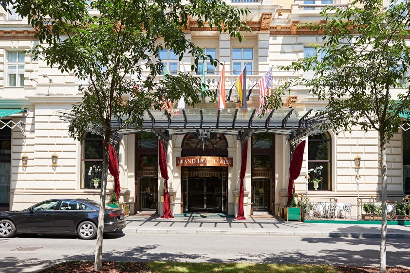 Grand Hotel Finn .. upscale luxury in a historic building