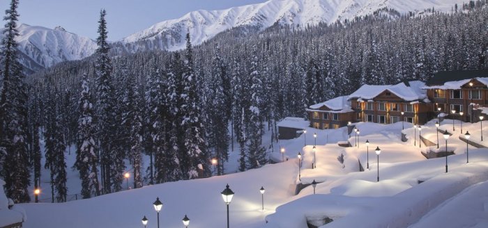 Gulmarg is a picturesque natural area in the heart of the mountains, adorned with fir and pine trees