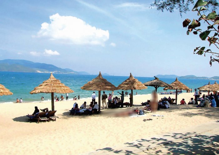 Mai Khe Beach is the most popular beach in Da Nang and is also known as one of the most beautiful and clean beaches of Vietnam