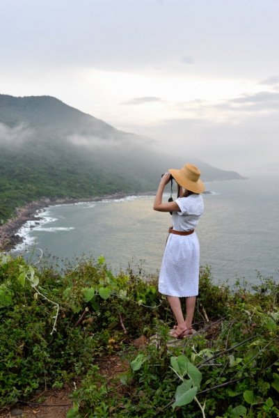     Sun Tra Mountain and the surrounding area is one of the most beautiful and famous mountain areas in Da Nang