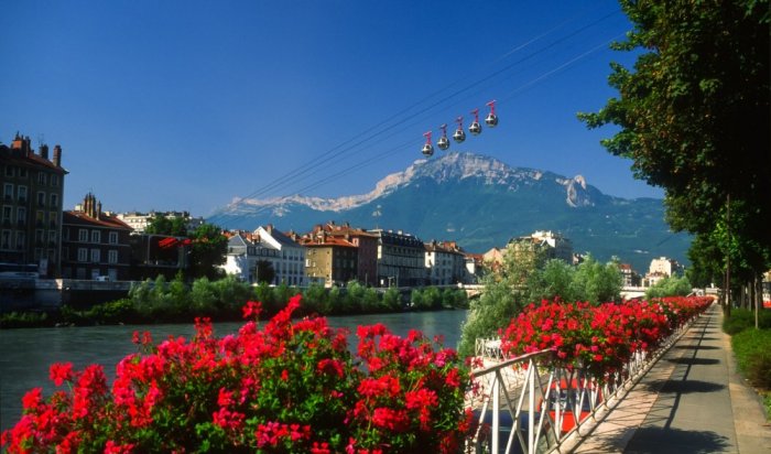     The charming beauty of Grenoble