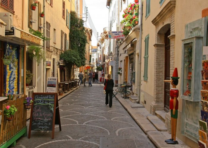 The pleasure of tourism in Antibes