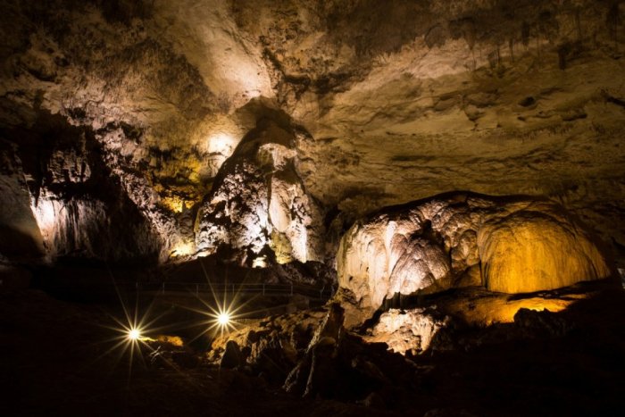 Kamui Caves