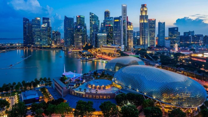 The city of Singapore is the political, economic and national capital of the Republic of Singapore