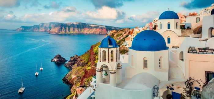 Greece is home to an impressive array of beach tourism destinations, among which the most famous of all is Santorini Island