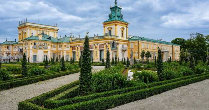 Villanov Palace