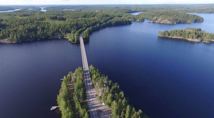 Enjoy a unique experience in Lake Saimaa