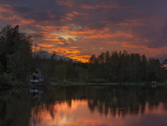 The look of the sunset is stunning at Lake Vanagavesi